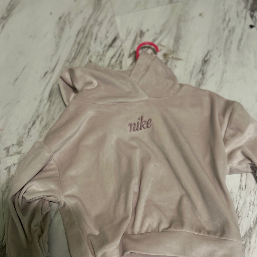 nike hoodie